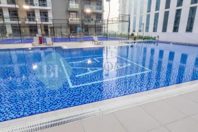 Bloomfields Modern 1br In Laya Heights Pool Acces